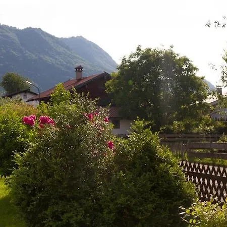 Sorglos | Chiemgau Karte 아파트 그라사우